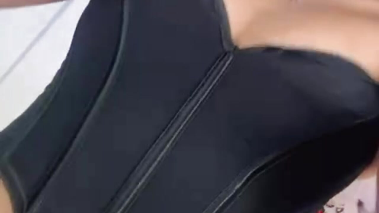 This hairy pussy is waiting for you - video by lina_bedoya_ cam model