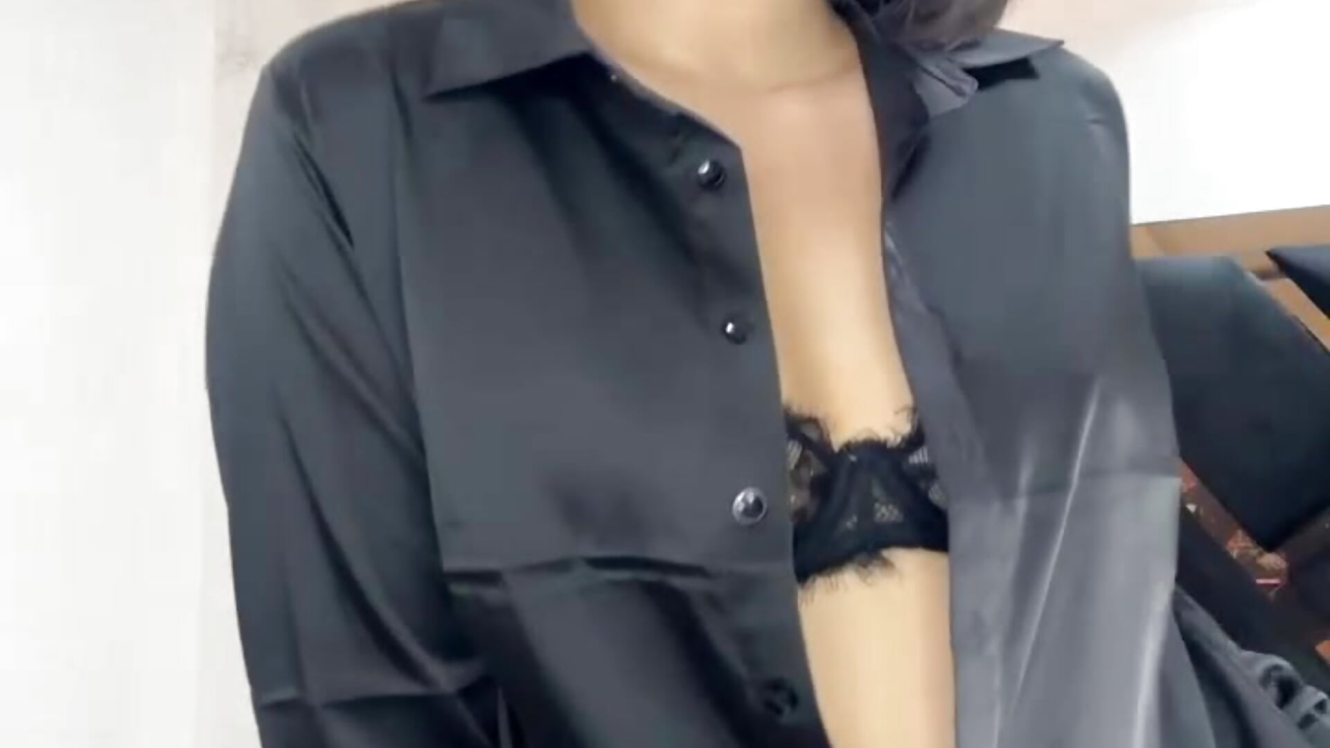 Erotic Lina - video by lina_bedoya_ cam model