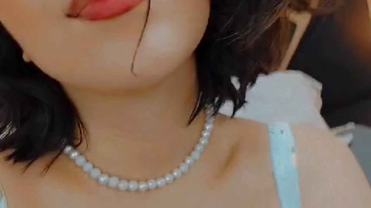 Sensual licking 😛 - video by lina_bedoya_ cam model