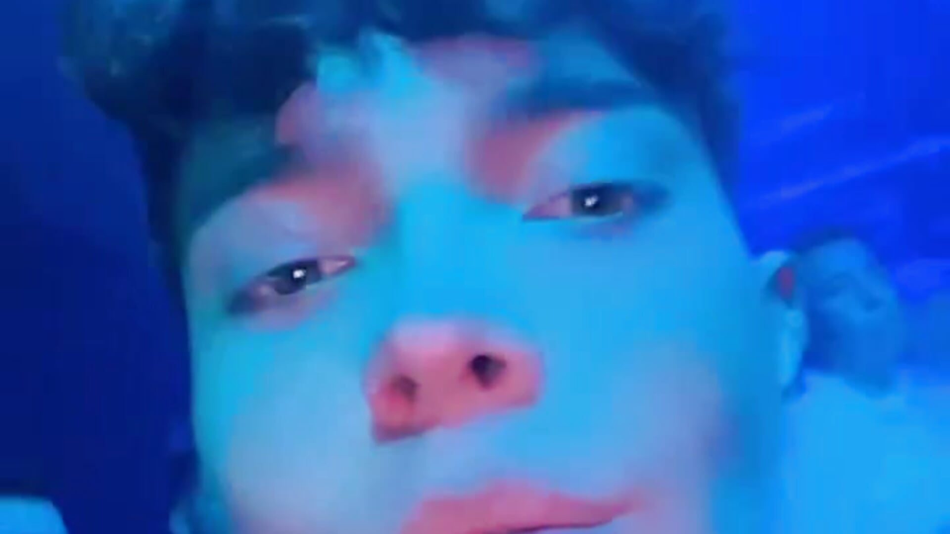 Me in party time😇－カメラキャストのmateosantiago24の動画