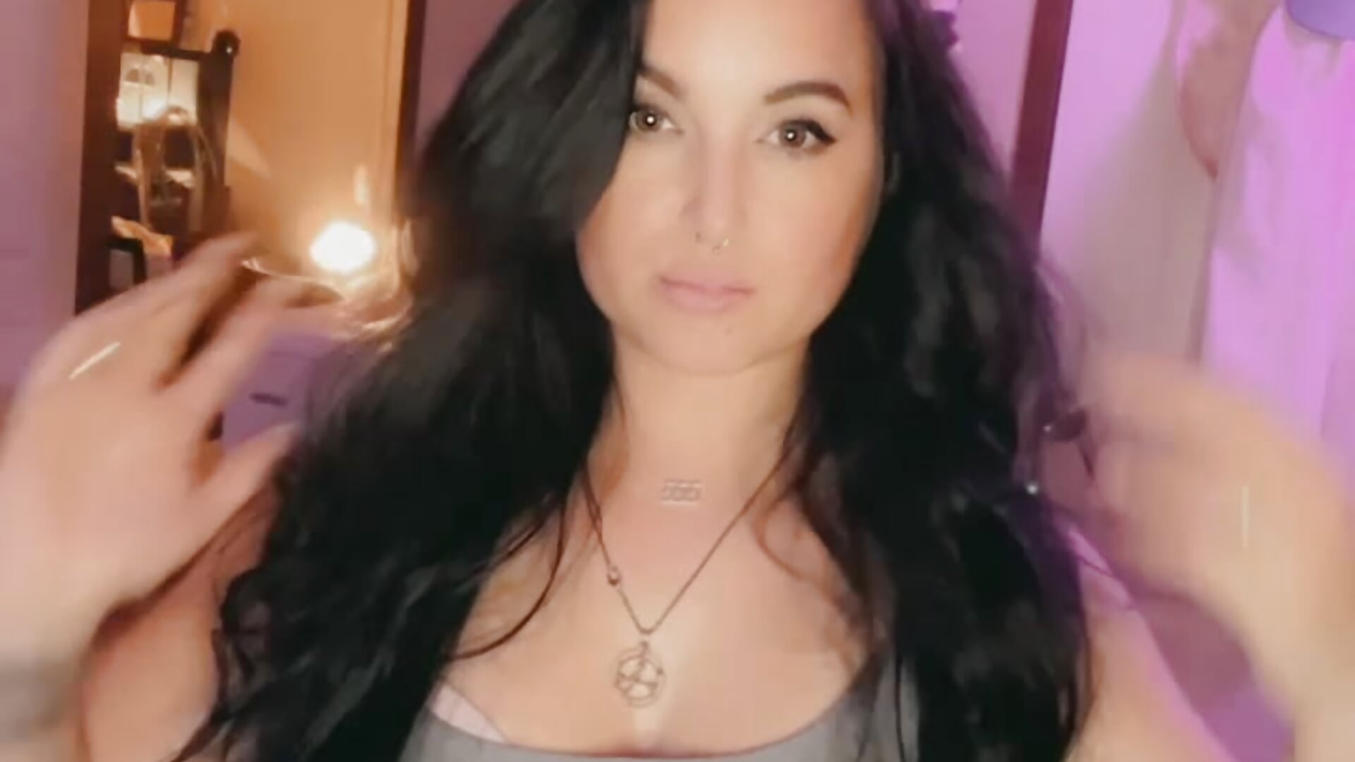 filtered-0D962421-D32F-49E4-8ABF-FB54FBB50A37 - Video von ferocityflame Cam-Model