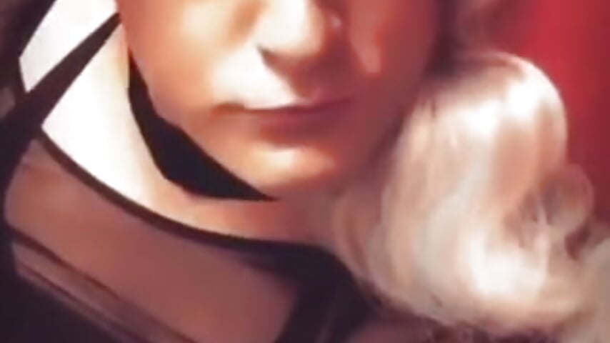 Kisses – видео вебкам-модели Yanina_Poison