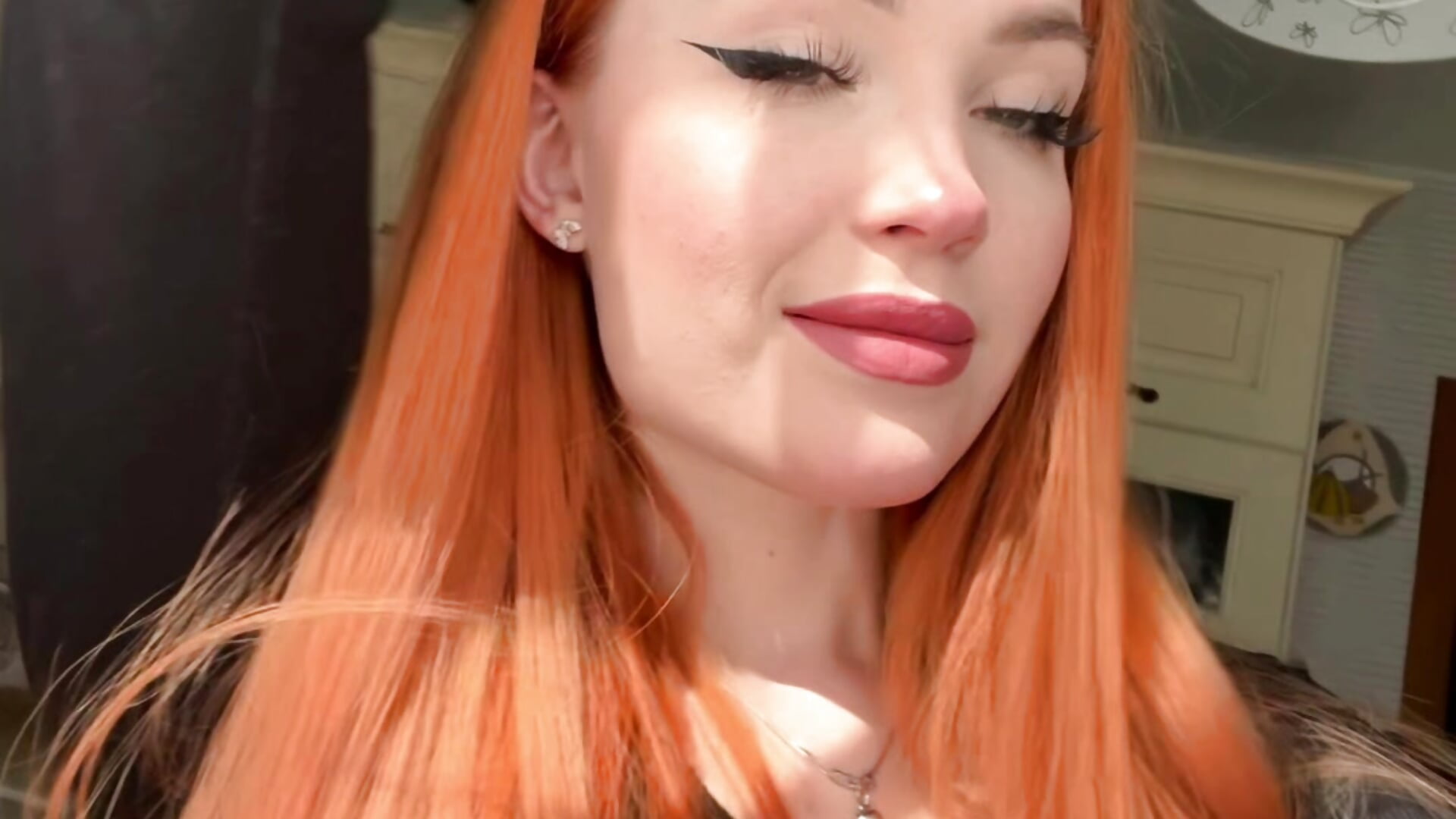 Sunny day, smile with me😊－カメラキャストのQuiet_Kathy1の動画