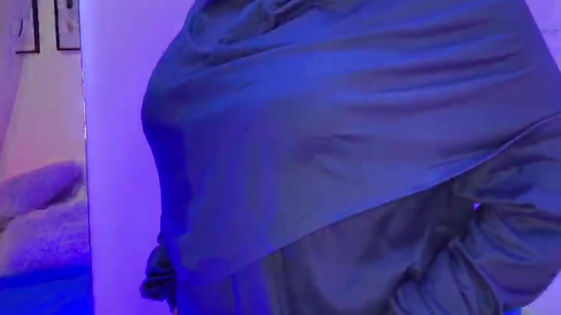 Sexy Arabic - video by SalmaZaman cam model