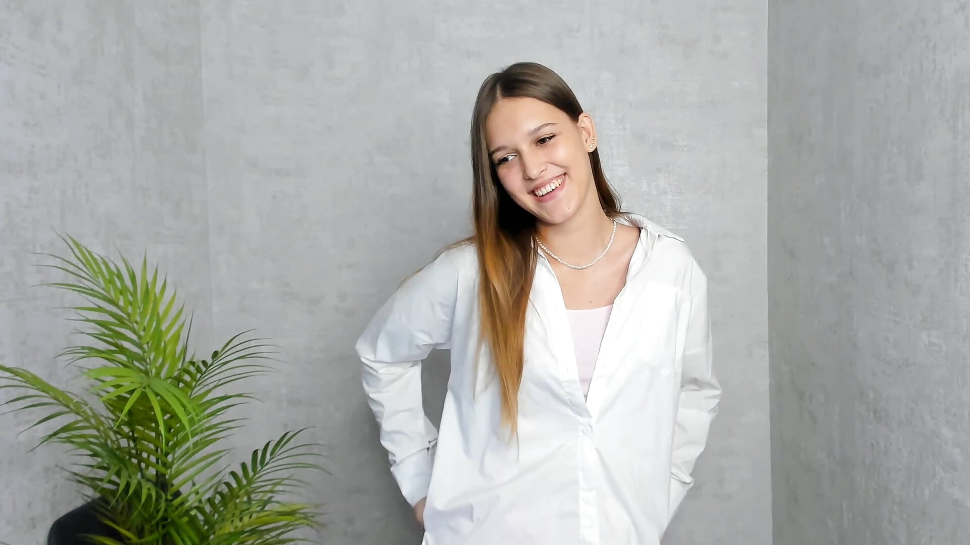 Hello world! im Kim - video by KimberliDean cam model