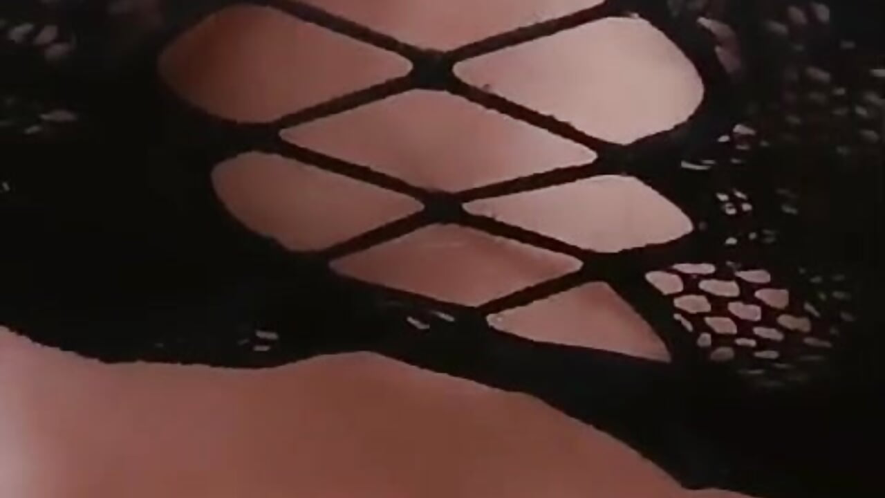 Net on top, latex on the bottom... look at me slowly - 視頻由 Juliet_Nasty 主播提供