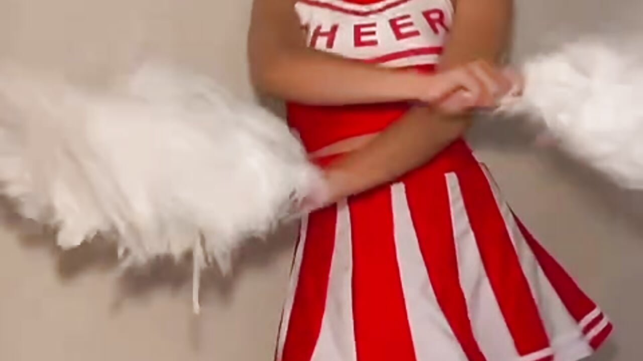 YOUR FAVORITE CHEERLEADER π₯π - video by Antonellaparis_ cam model