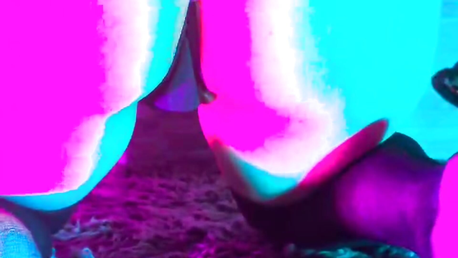 Naughty girl - video by LauryMoons cam model