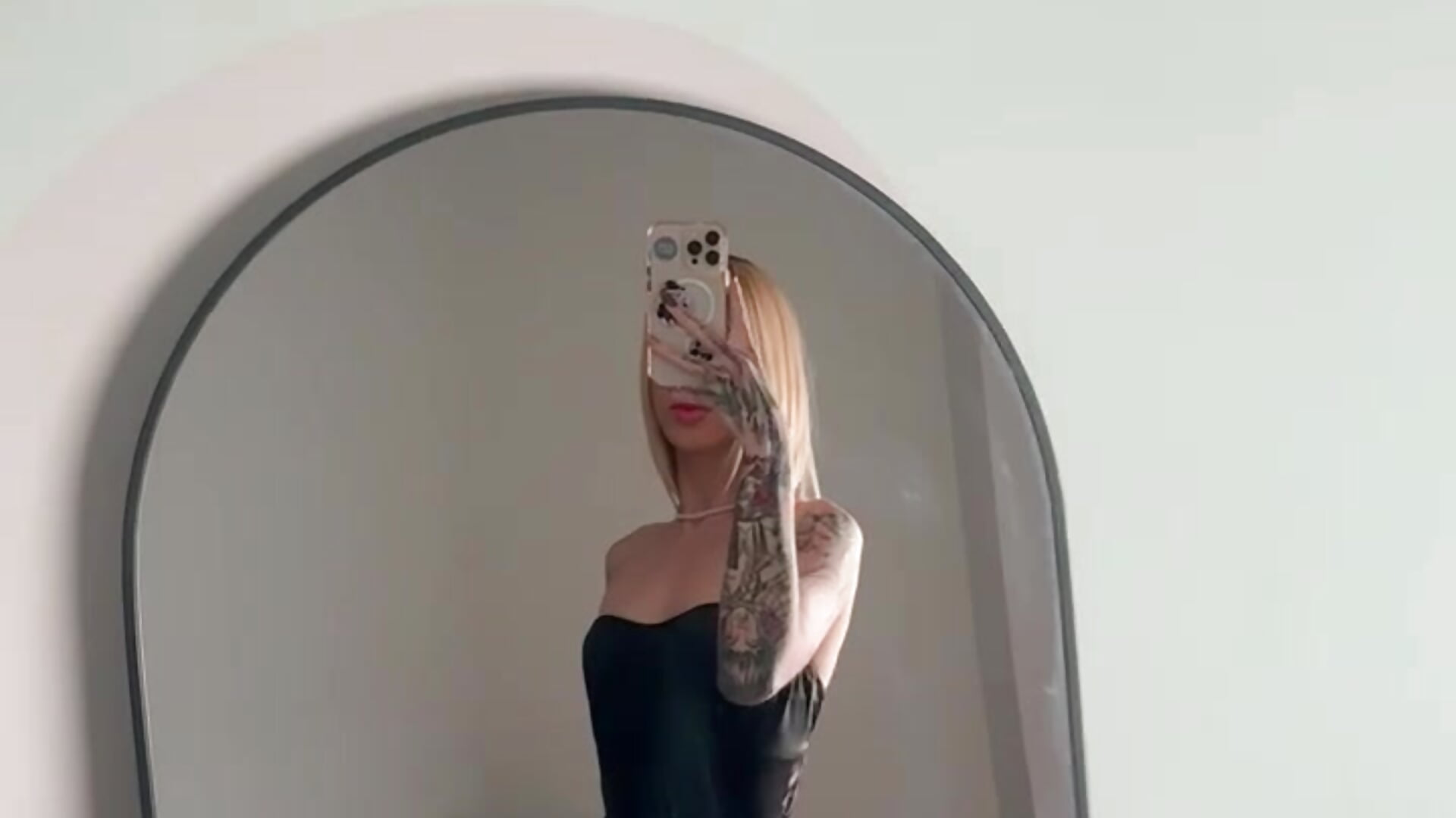 Im your sexy doll 👸🏼 - video oleh Courtney_gonet kamera model