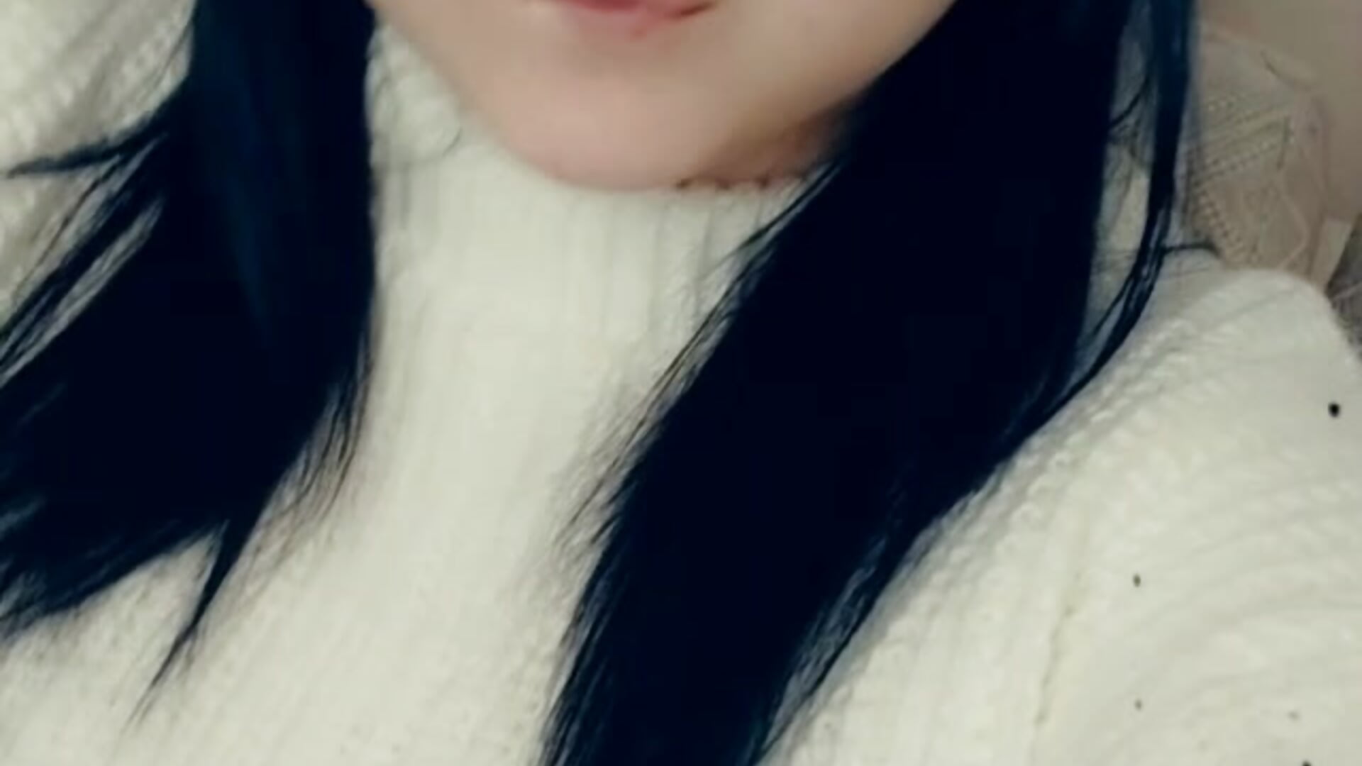 5D303C86-010E-46D1-82D1-CCC49E22240A – video od webkamerové modelky Linasexy777