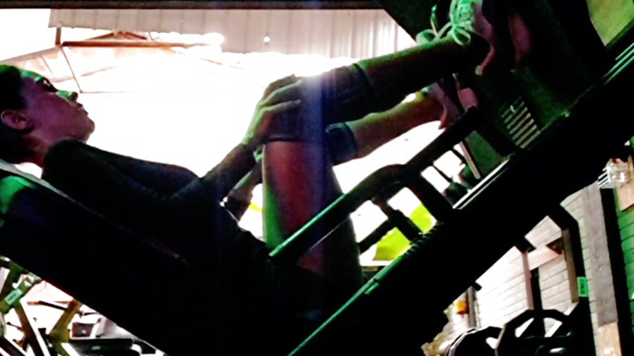 Gym– marlynmartinez kameramodell videója