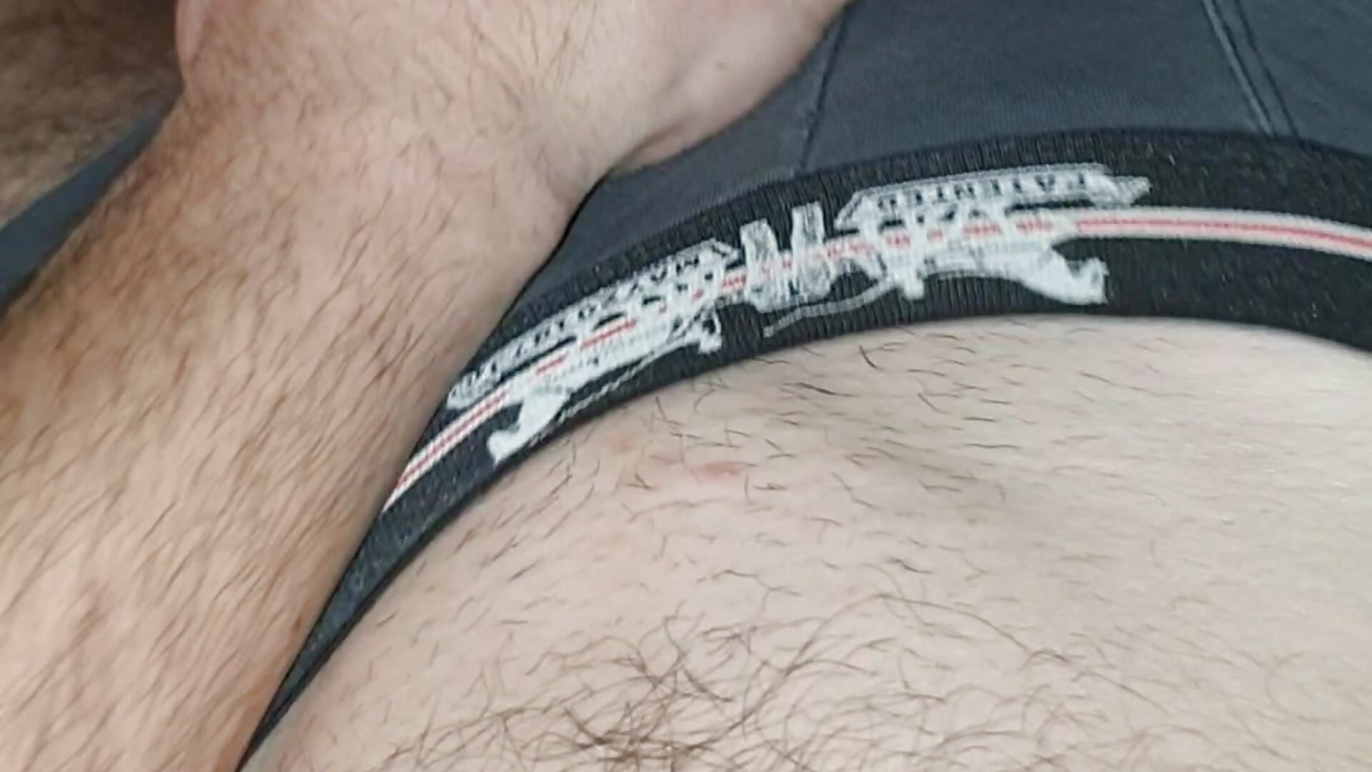 Il y as trop de tissu non ? 🤔😅－カメラキャストのnfeanの動画