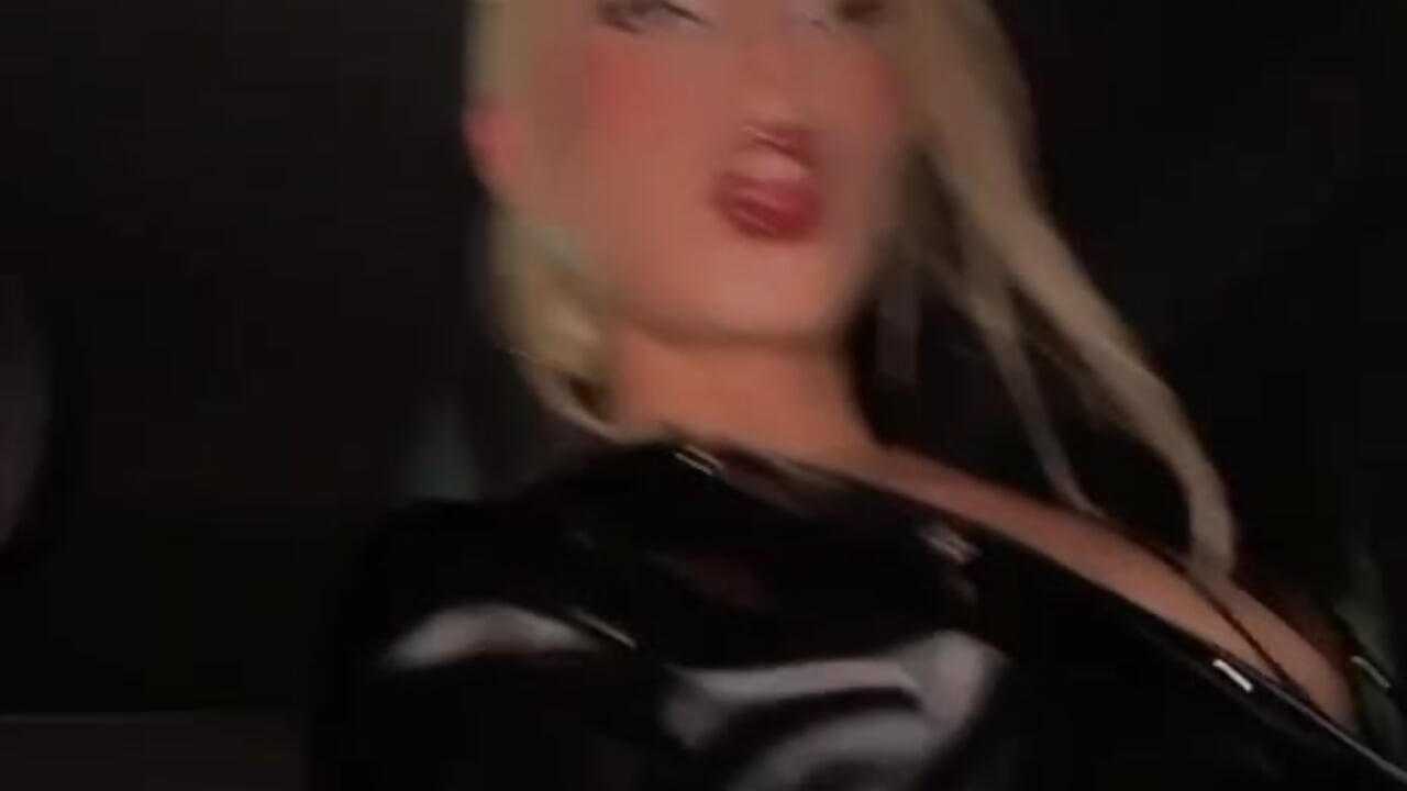 Night blin blin – video modela na kameri katt-mistique666