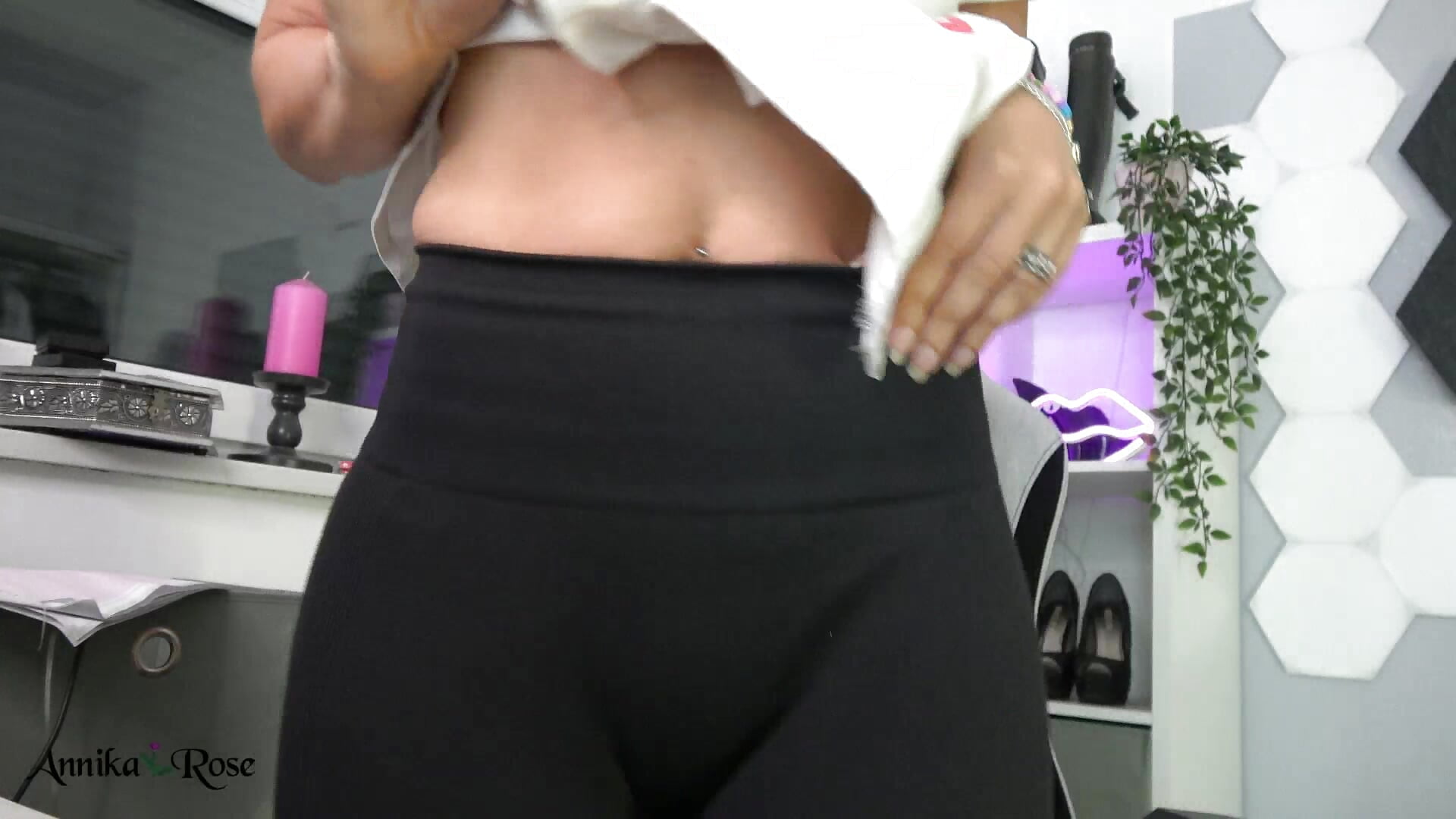 Deine Aromatherapie bei deiner Ärztin  Du bekommst mal wieder keinen hoch? Du hast #Samenstau oder e - video by AnnikaRose cam model