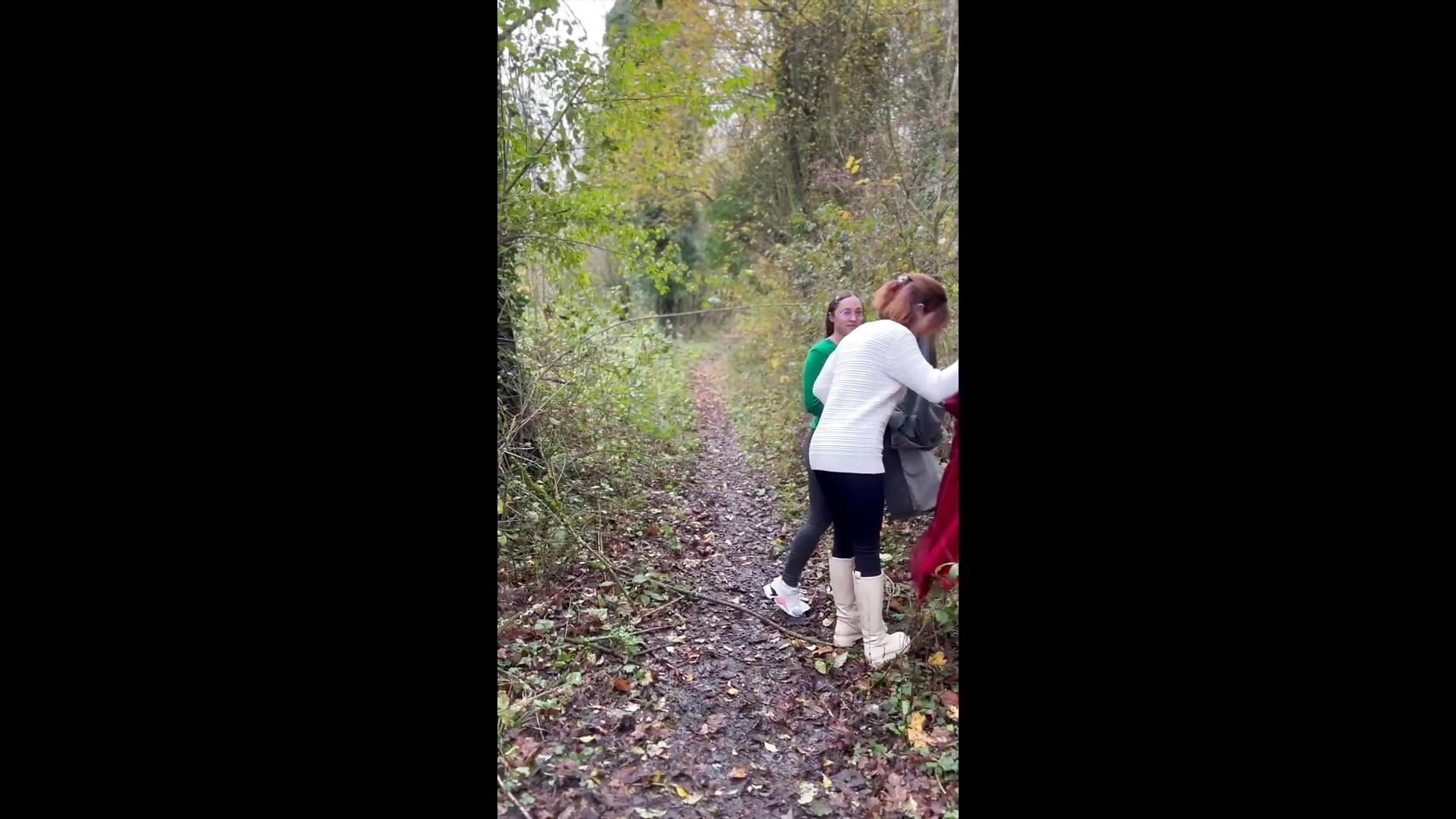 🌳Exhib Blowjob🌳 with Zizanie_Xx- Trio FFH - vidéo du modèle de showcams Fannys_W