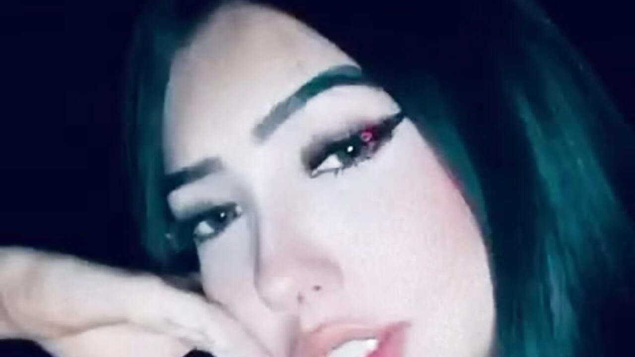 Hey  (*￣3￣)╭ - video by liccy_hall cam model