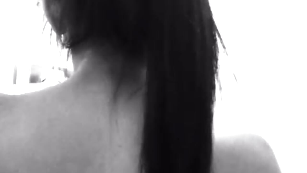 Don't stay there, touch me - video by liccy_hall cam model