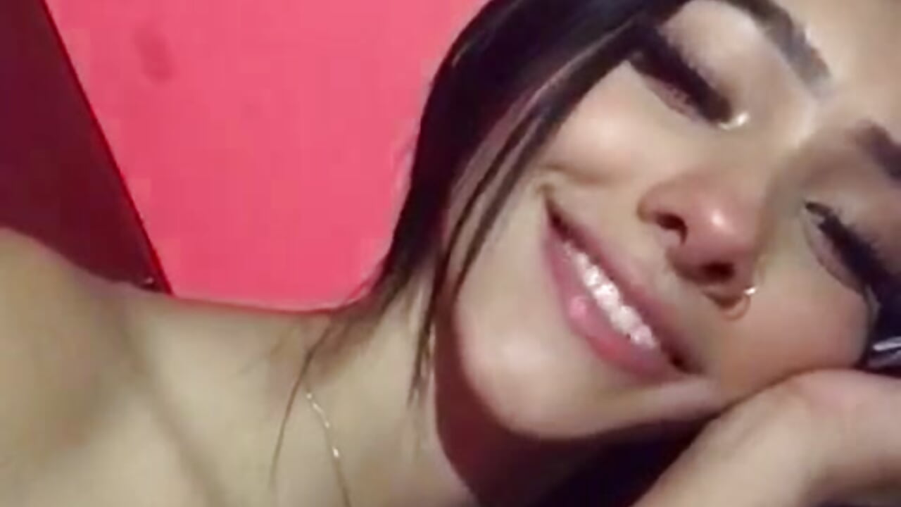 Good morning sleepyhead - video by liccy_hall cam model