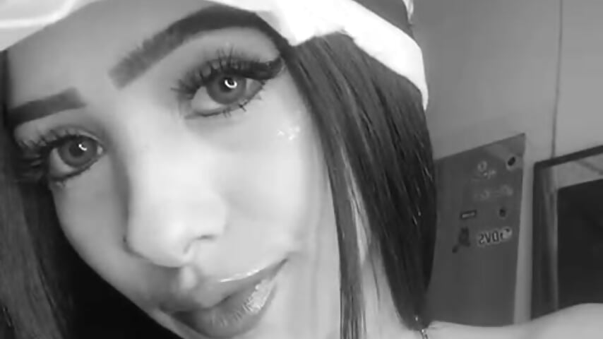 Nice to meet you, I'm the love of your life. - video by liccy_hall cam model