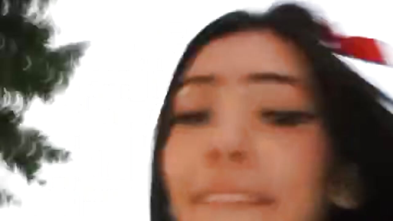 A hot afternoon in the park - video by liccy_hall cam model