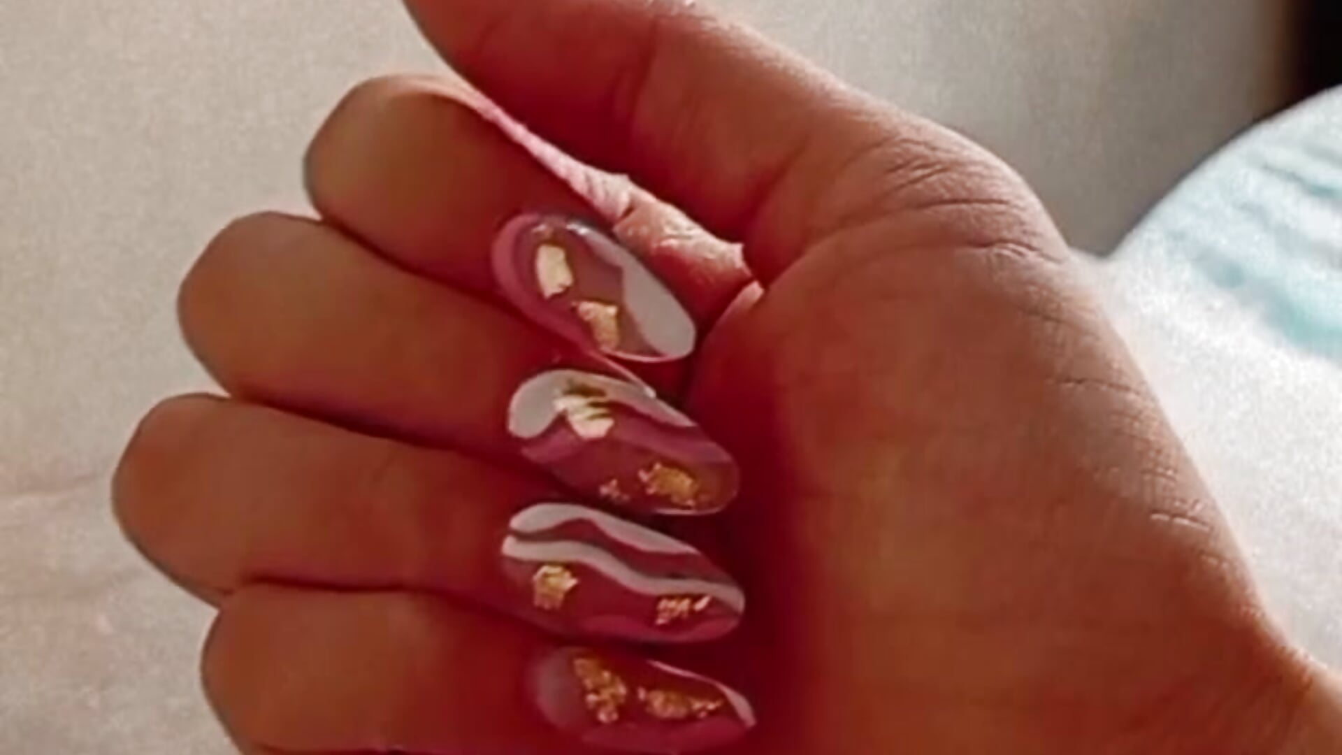 They told me you need a hand - video by liccy_hall cam model