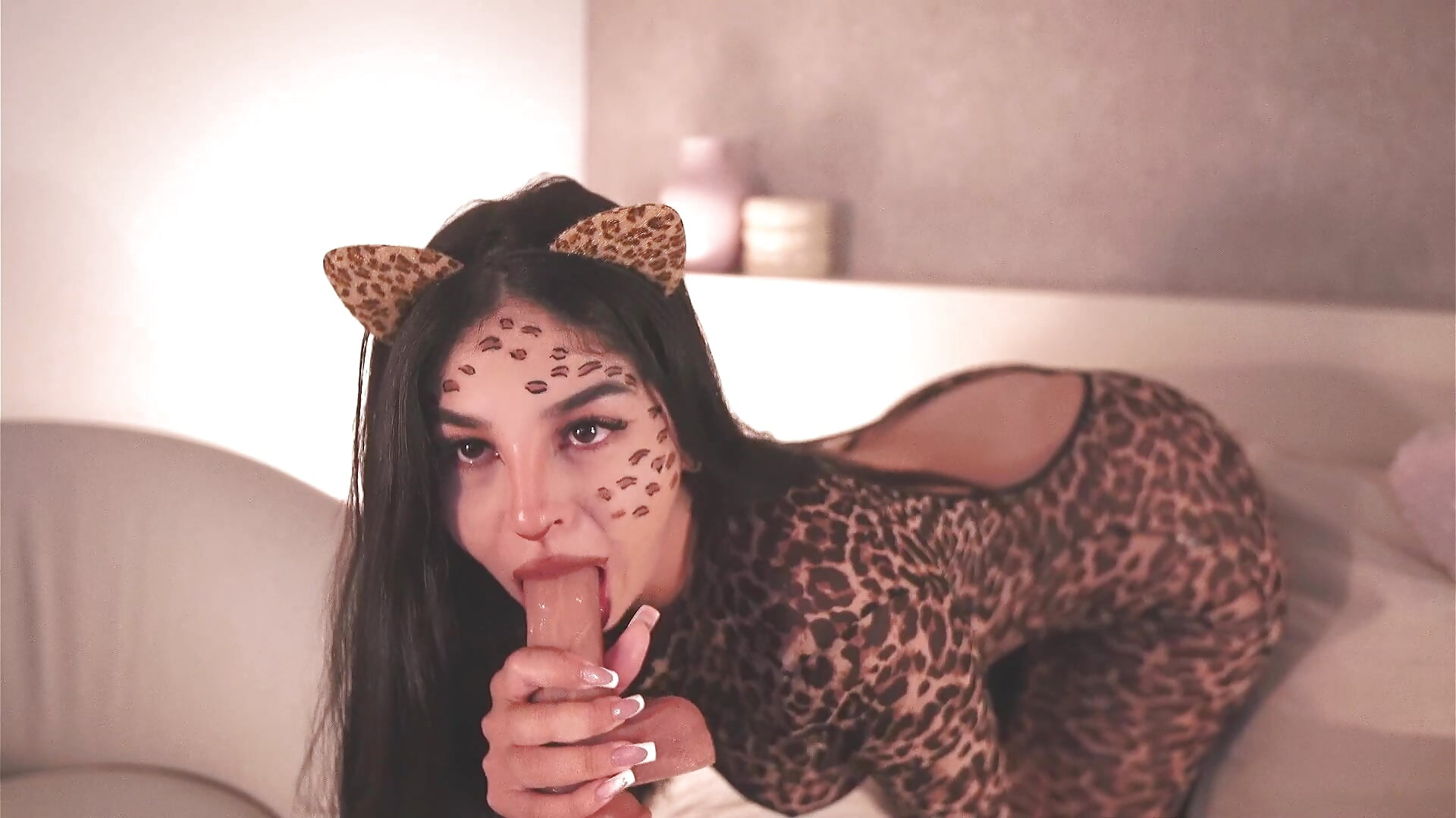 I wanna suck all your milk!🔥 - 視頻來源： roxannegomez