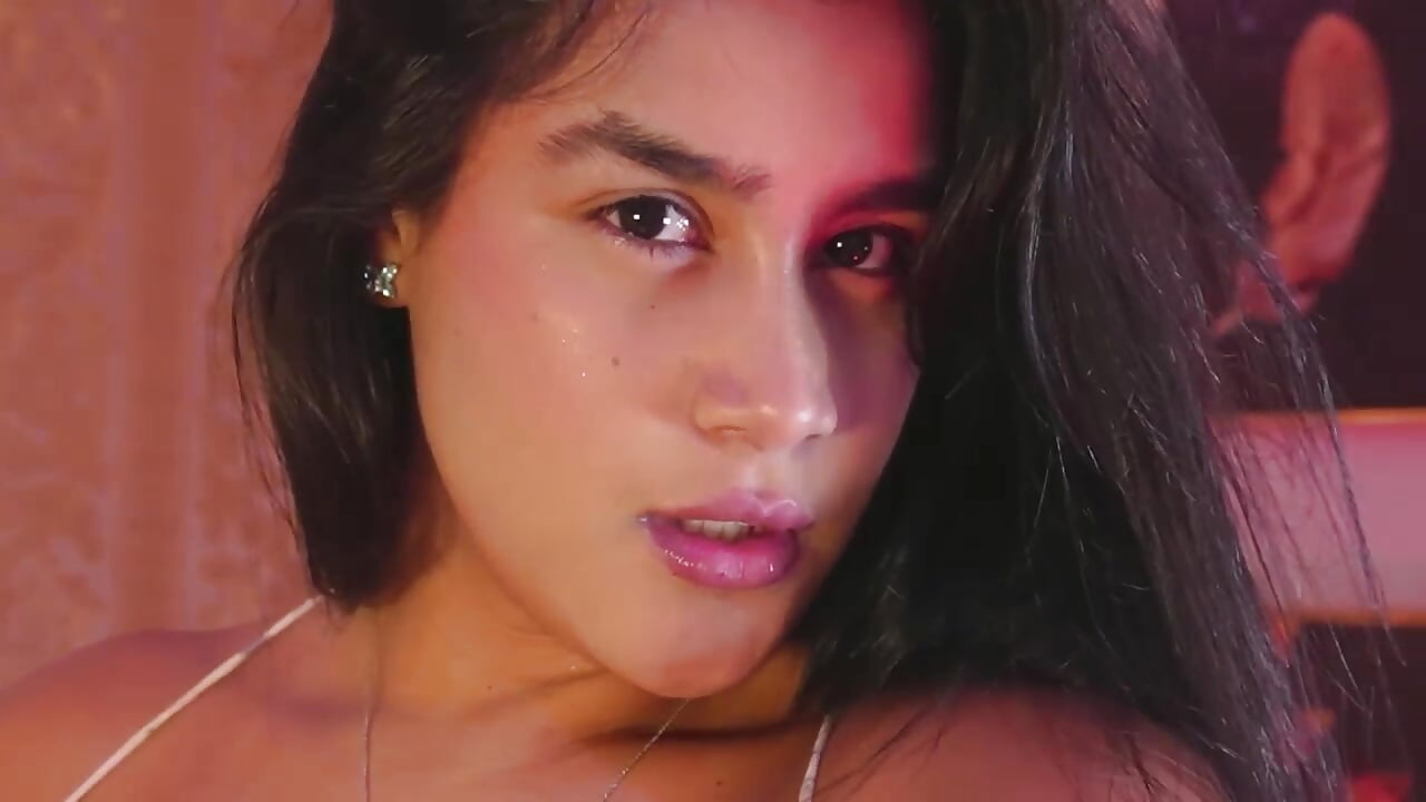 Being me 😏🫣 - video by bonniekim_ cam model