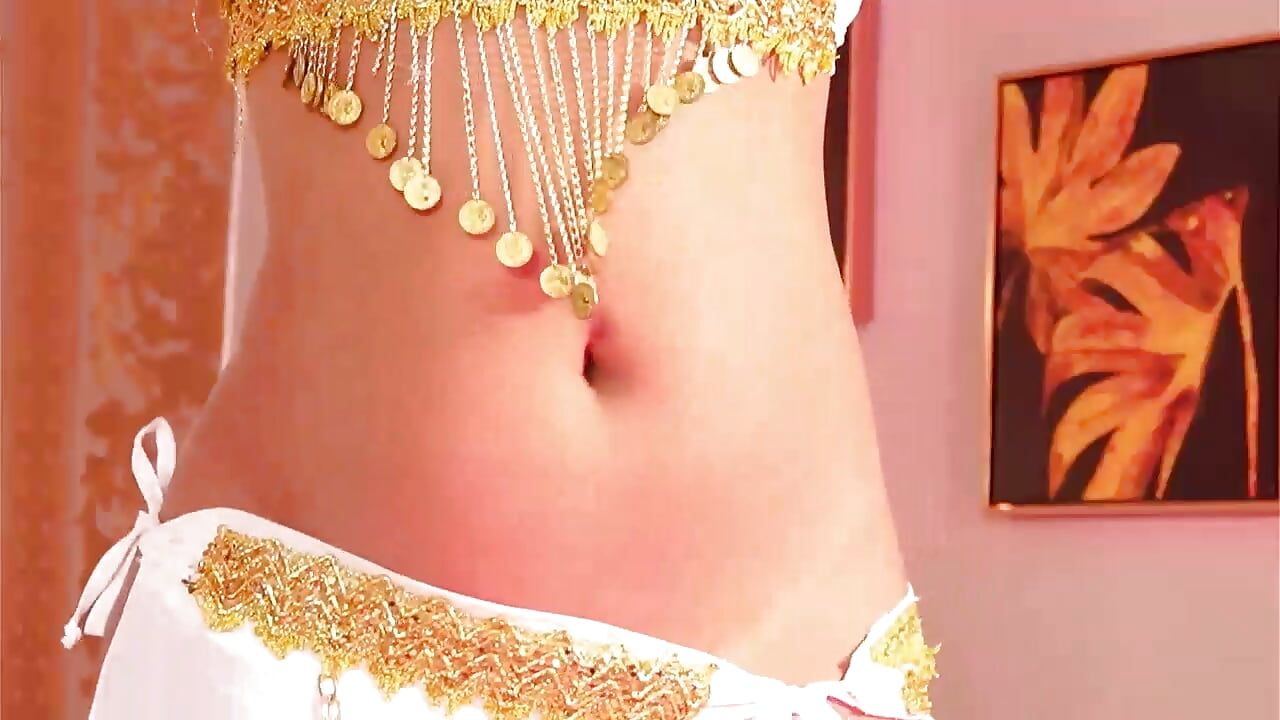 My hips don't lie - video by bonniekim_ cam model