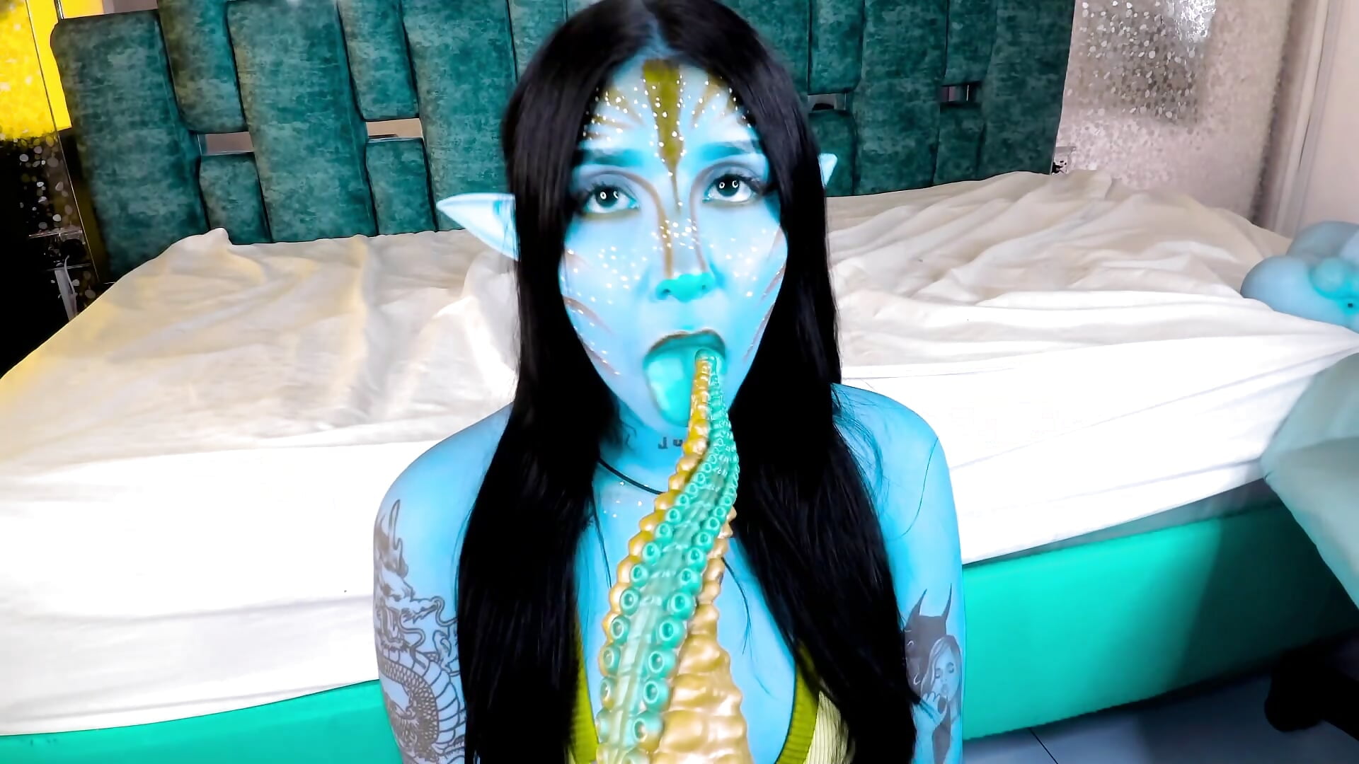 DILDO TENTACLE DEEP THROAT - vidéo du modèle de showcams Leiaa_
