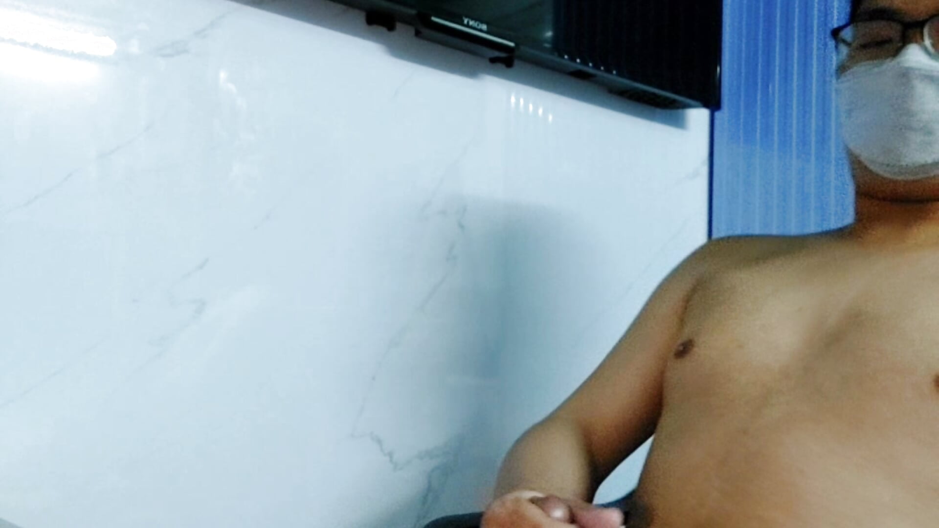 suck my dick - video by erictran24 cam model