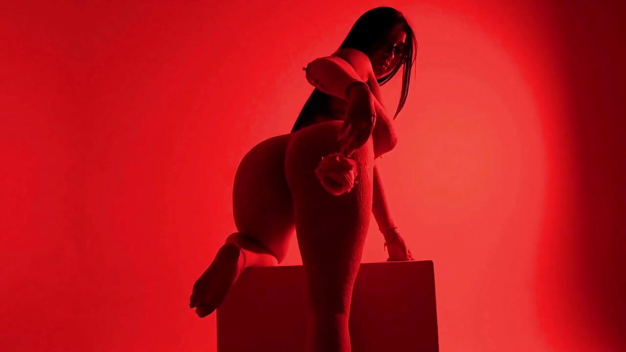 ❤️ A queen in red lace never asks for attention... she owns it. - video by BellaHarllow cam model