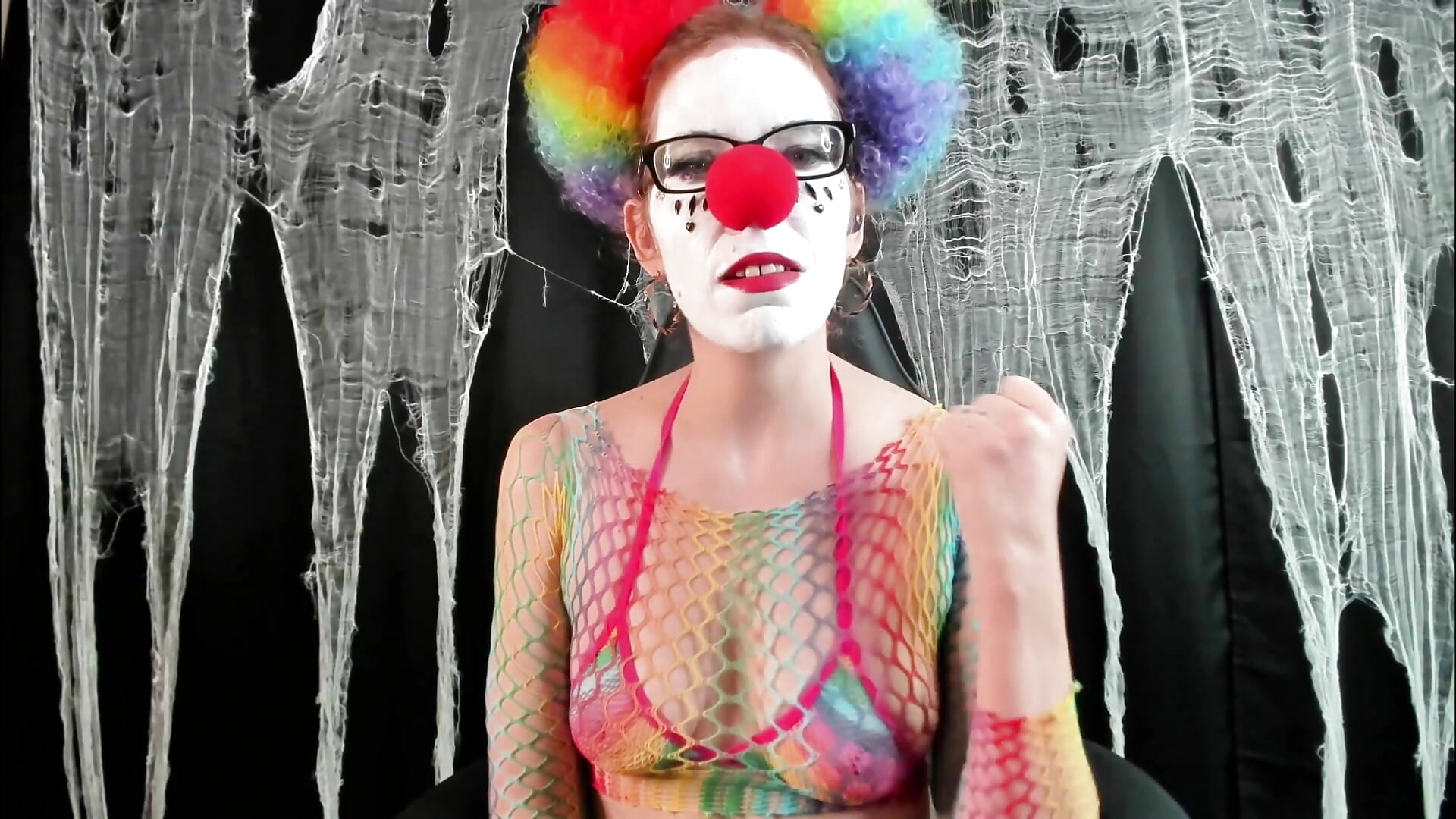 🎪 Step right up… the show’s about to begin 🤡 Channeling my inner clown queen today — bright, bold, - video by SaraDesirexo cam model