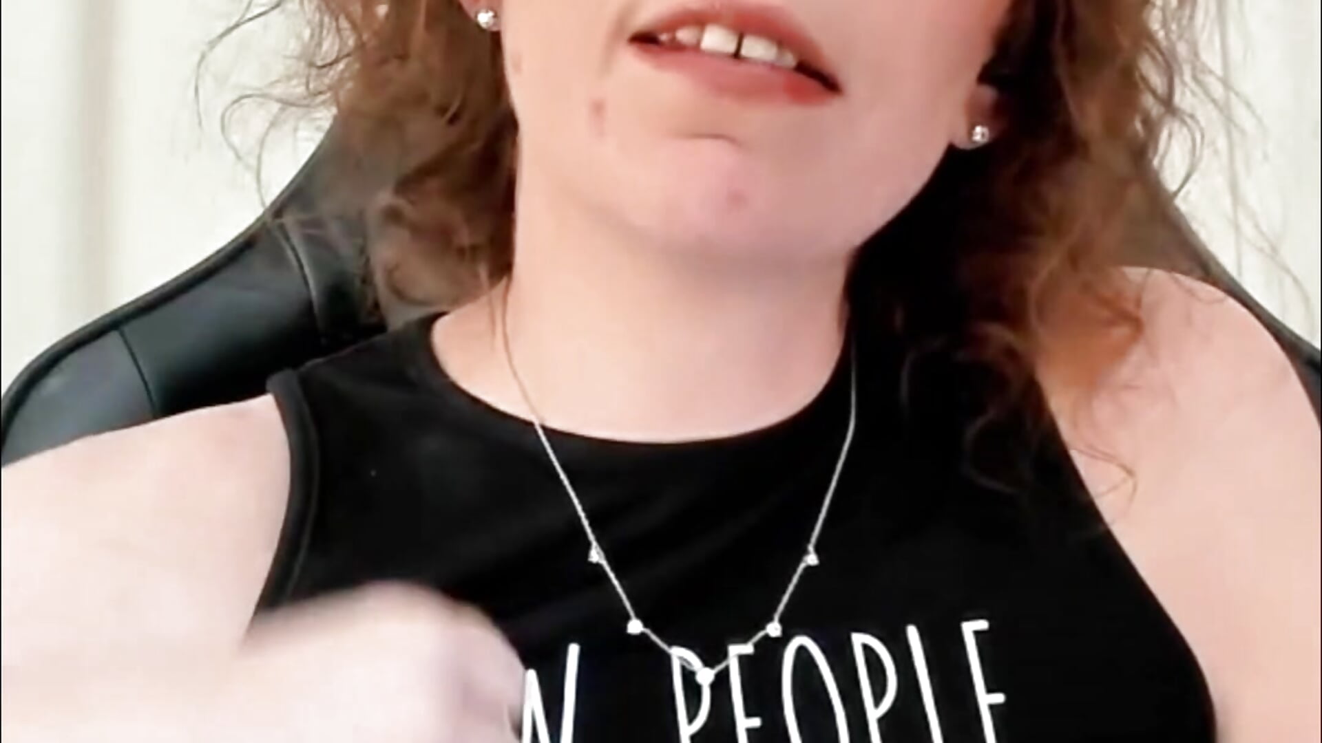 The schedule stays fixed Mon – Fri 8:00 a.m. to 3:00 p.m. EST. Last day is May 22nd. I will be retur - SaraDesirexo 캠 모델의 동영상