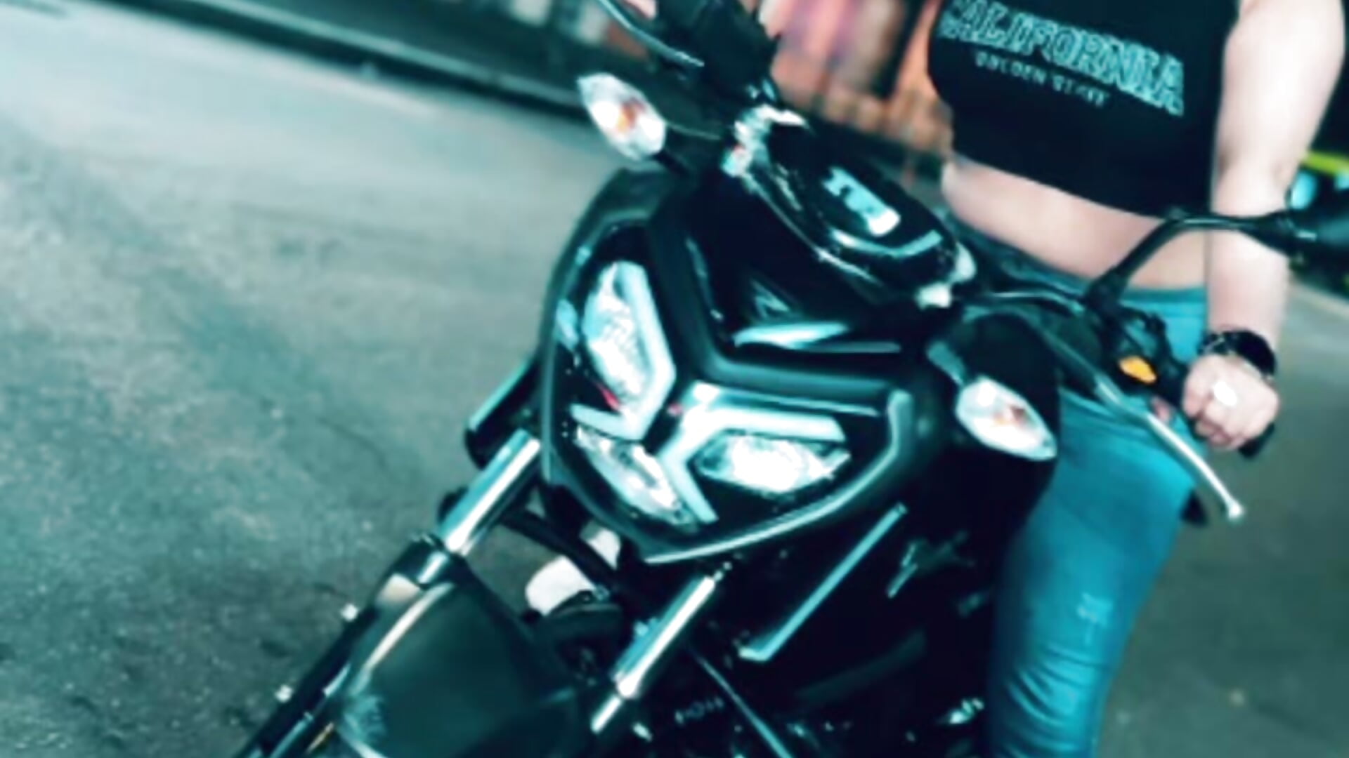 1000070636 - video by Catherinee69_x cam model