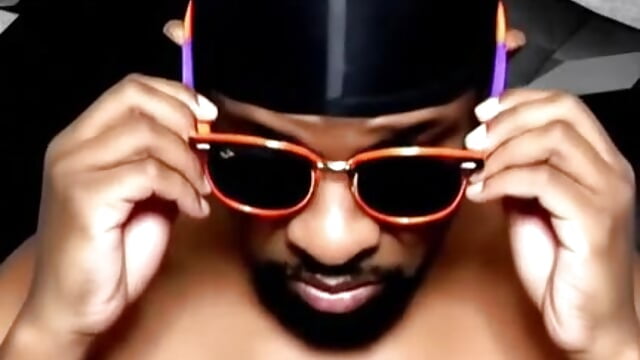 PROFILE INTR - vidéo du modèle de showcams DrDickemDown88