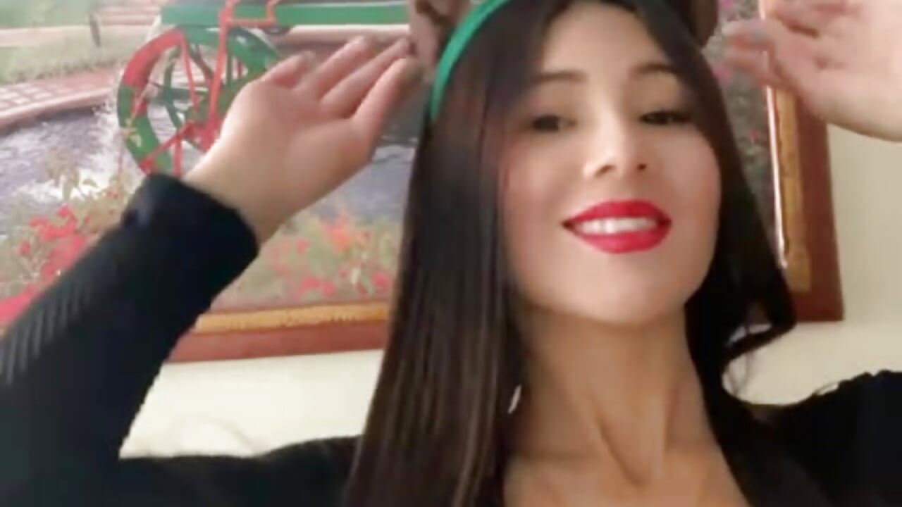 beautiful Christmas 🎄 🤶 - video by tammyqueen- cam model