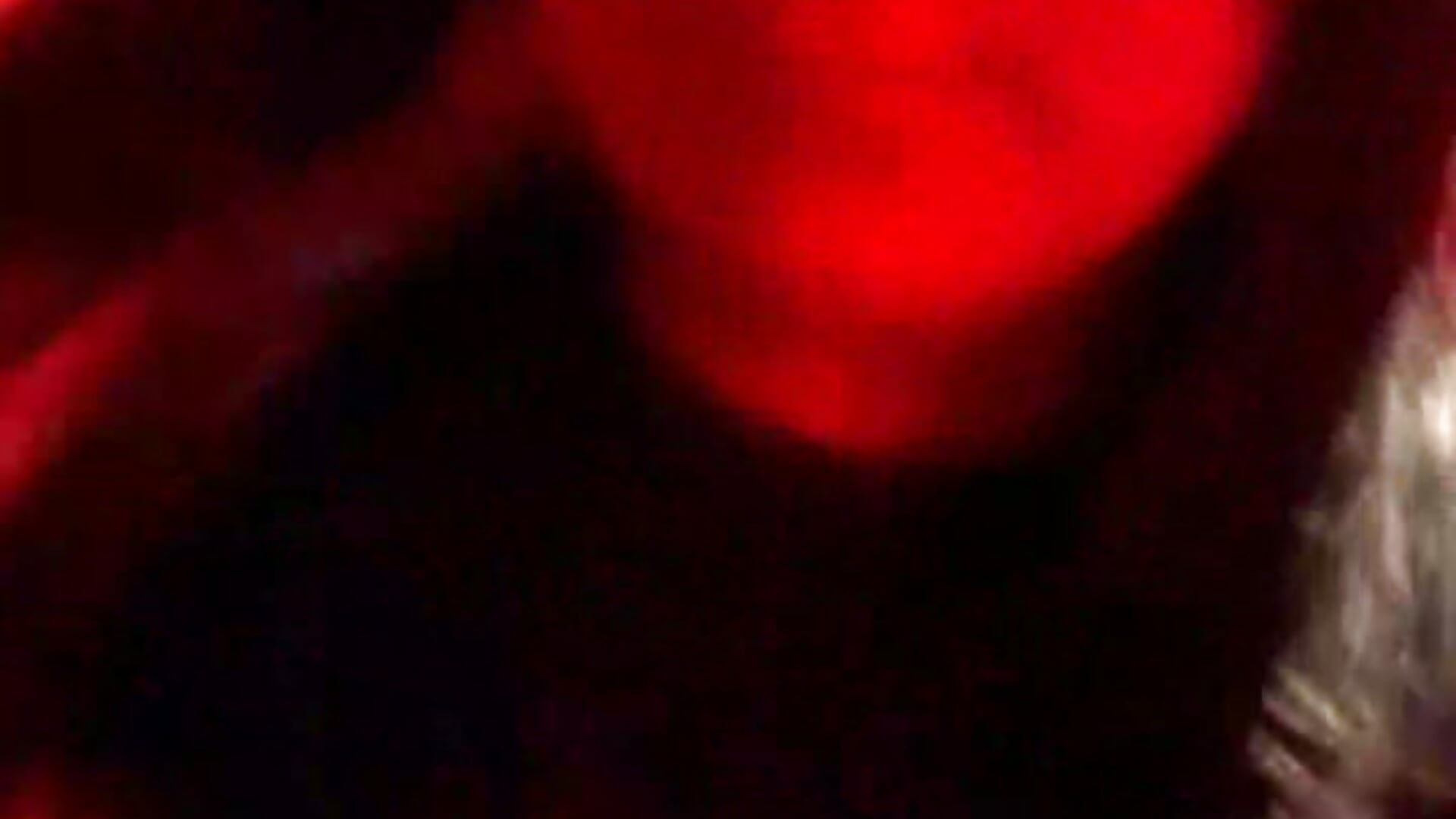 Así es el rocanrol – video modela na kameri ladyrolinga