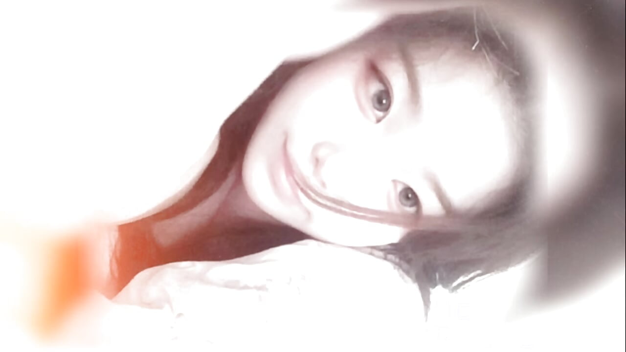 21f5f2d4fc8665849cf91681f0d406ff - video by shui-liu cam model