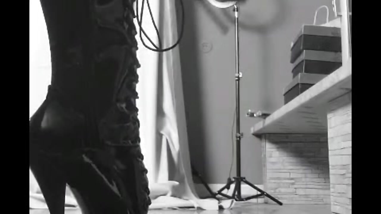 balletheels - video by NiamhSatie cam model