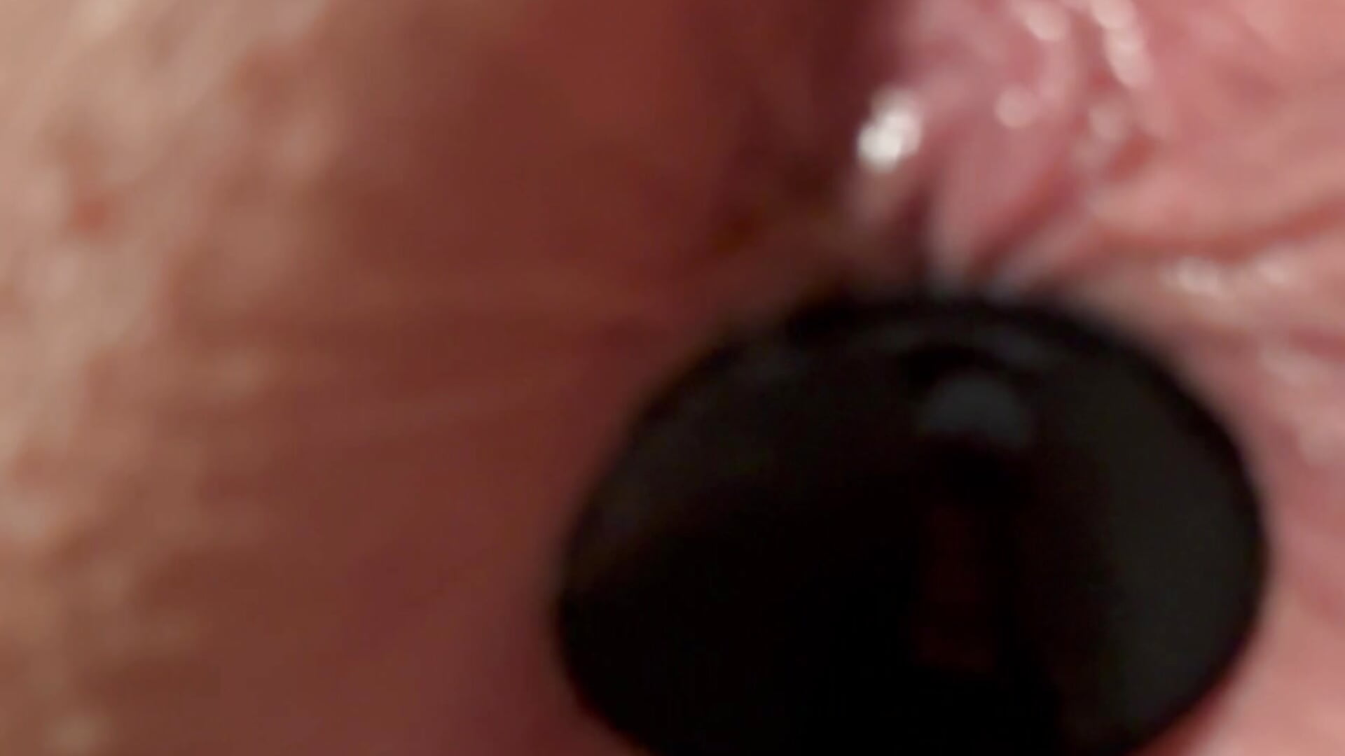 Pucker up. First time buttplug user and removal