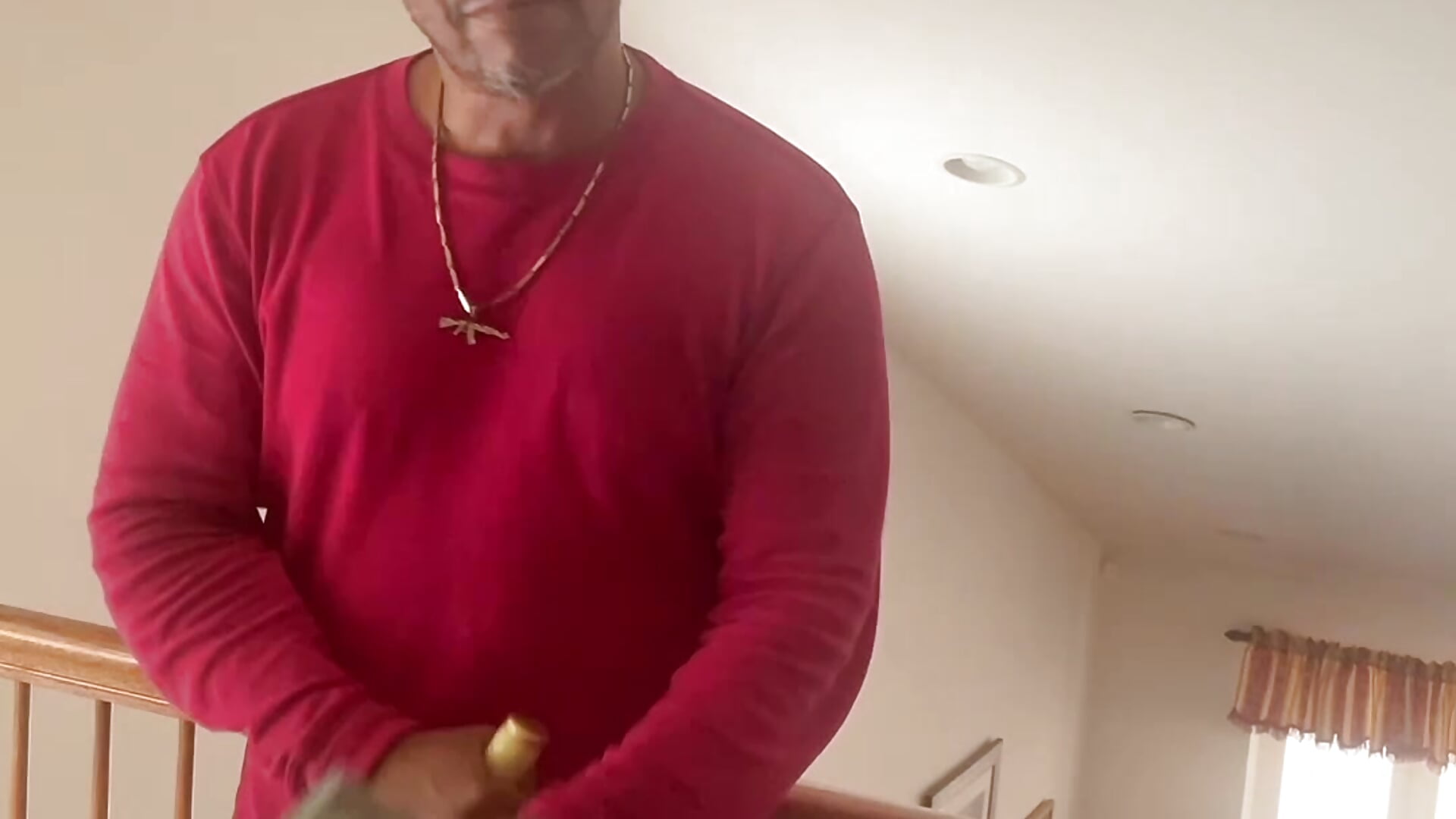 Daddy loves to party 🎉 - vidéo du modèle de showcams pimpdaddy4ever