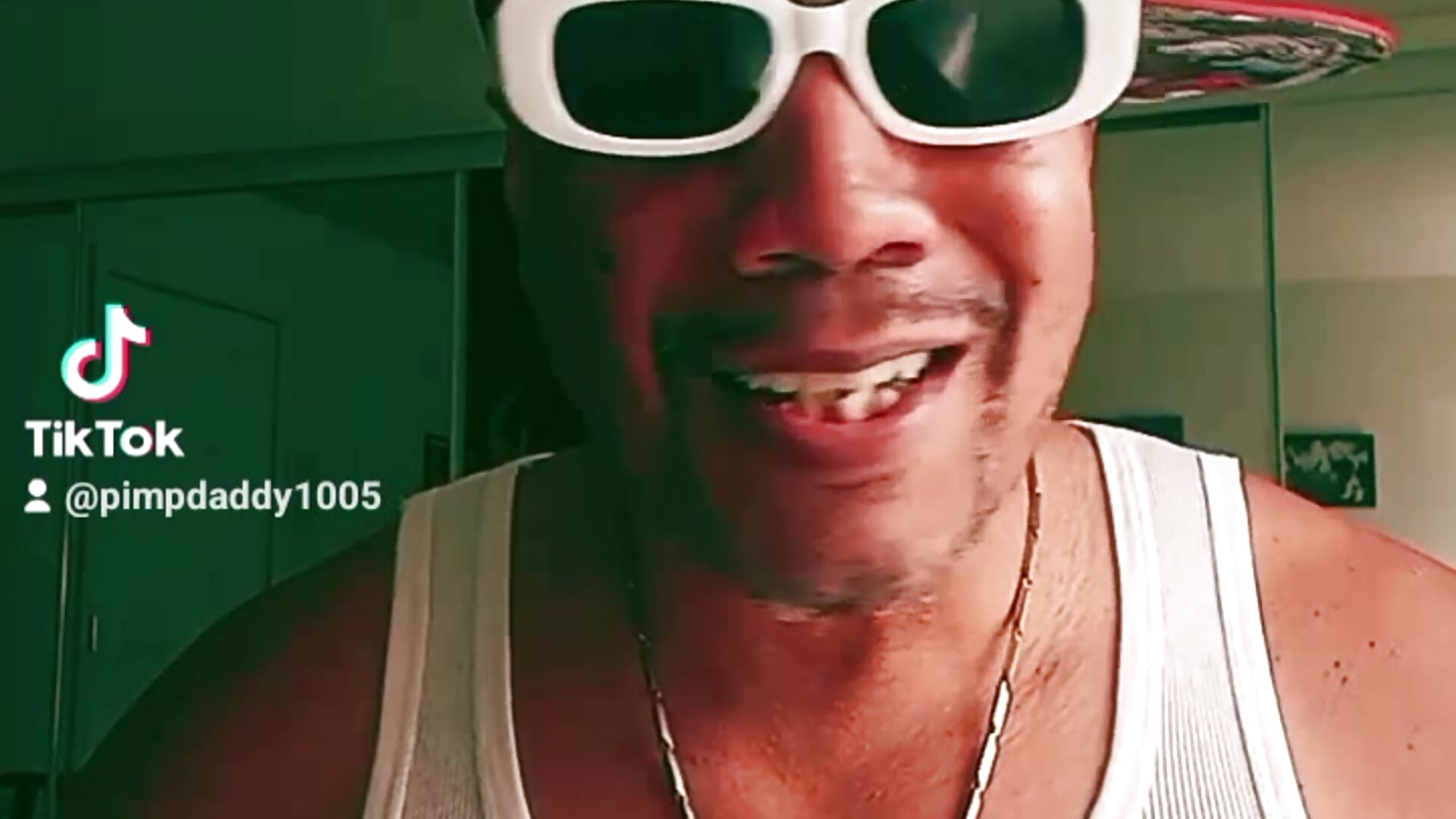 Forever - vidéo du modèle de showcams pimpdaddy4ever