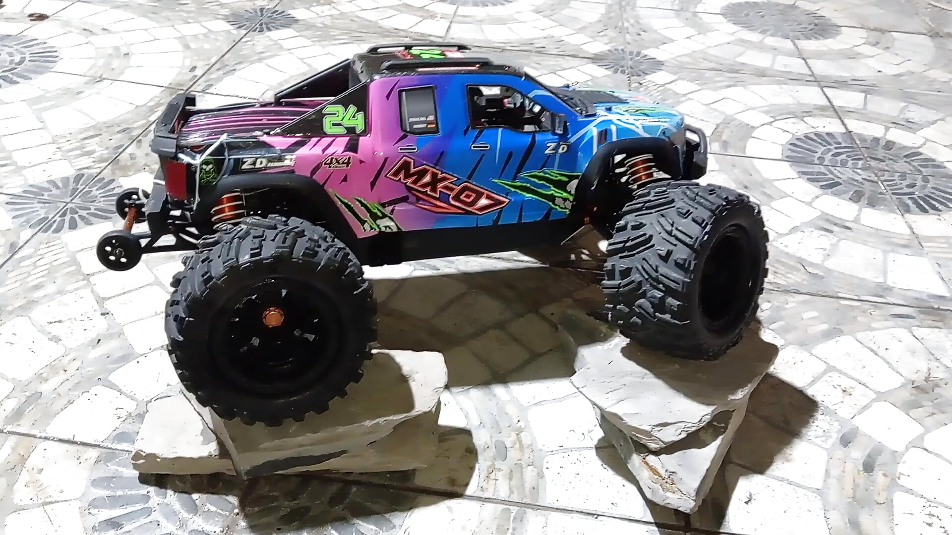 hobby old one - วิดีโอโดย DirtyRcride โมเดลแคม