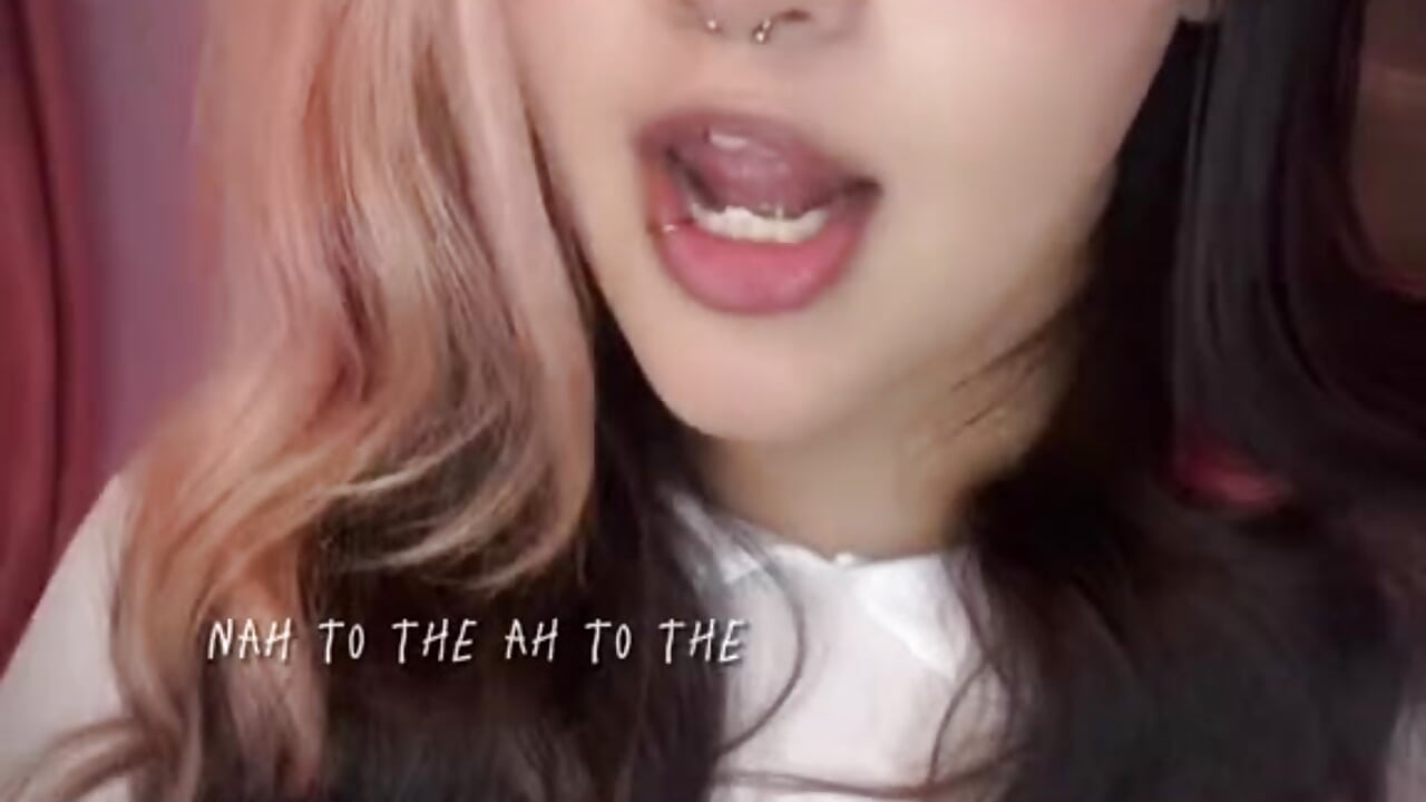 Hey 🌸 - video của người mẫu cam Ari_Martin