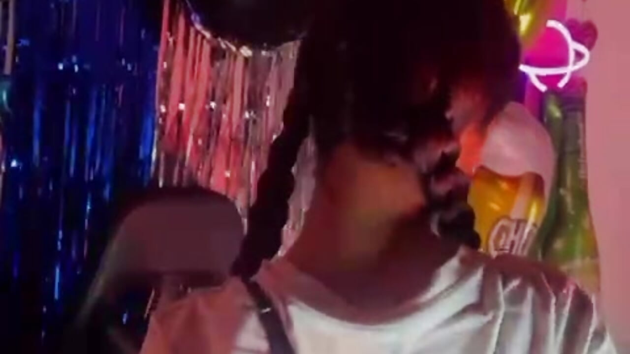 Come to celebrate with me - відео від вебкаммоделі little-Emma