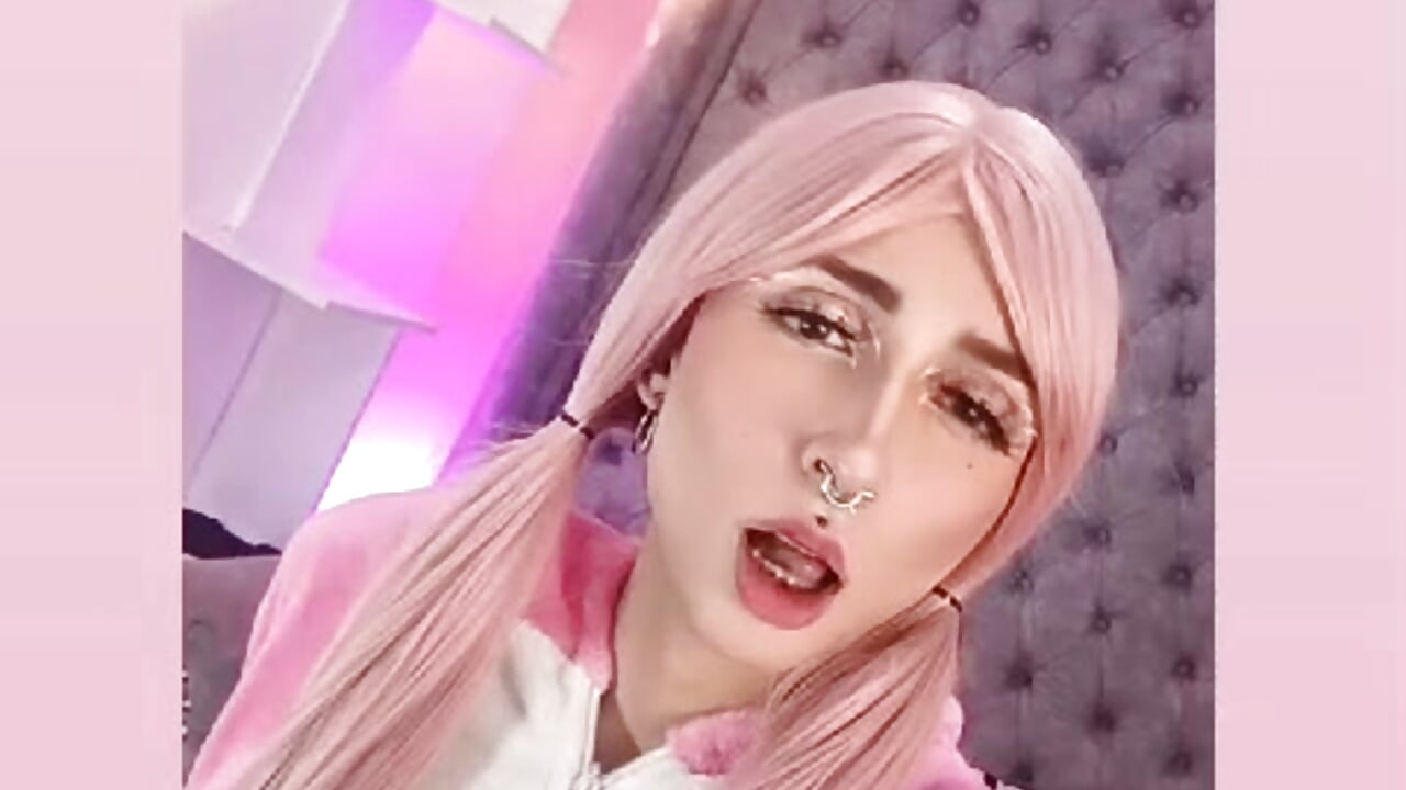 annie cute❤💜 - video by annie_sweet3 cam model