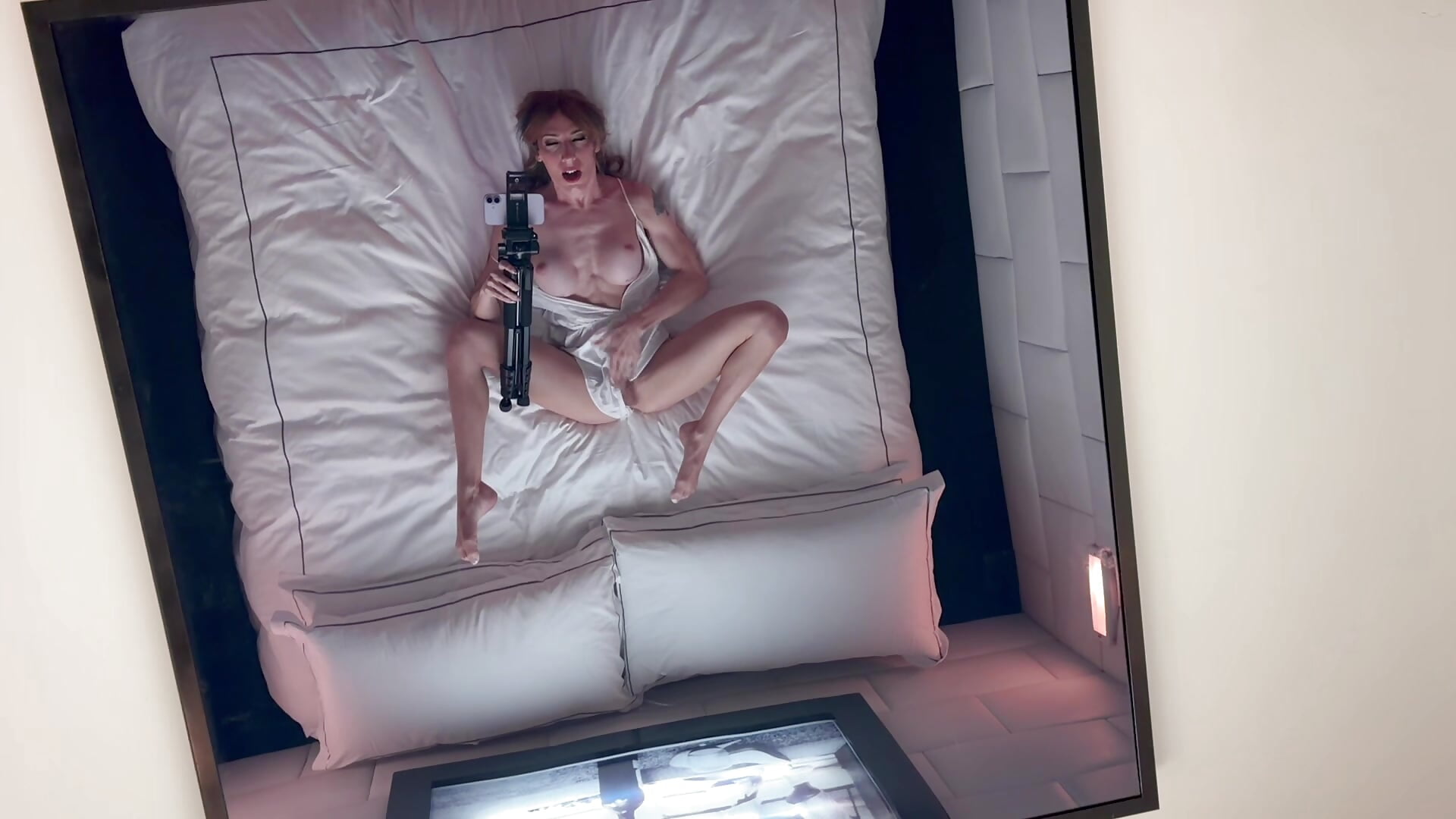 Intimate Ceiling Mirror Selfie Video in Marilyn Monroe's Bed
