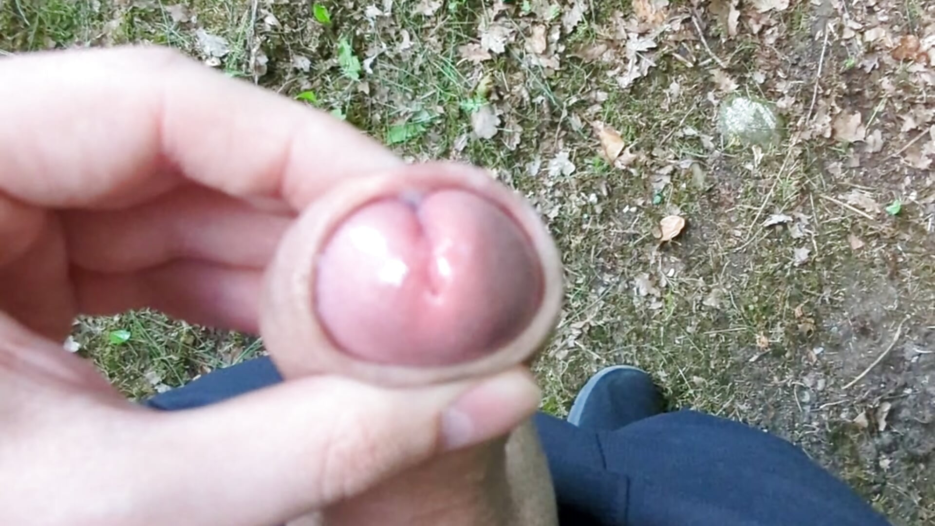 Masturbating in public - naughty_swiss_boy 캠 모델의 동영상