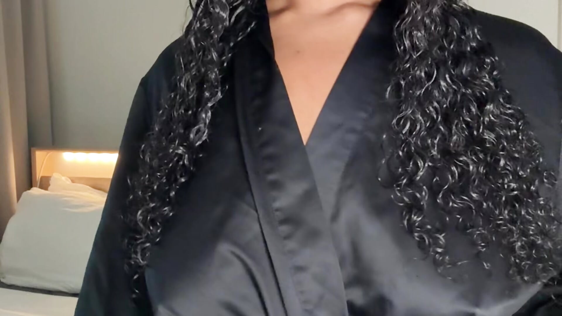 Watch me undress..– bambigirlxx kameramodell videója