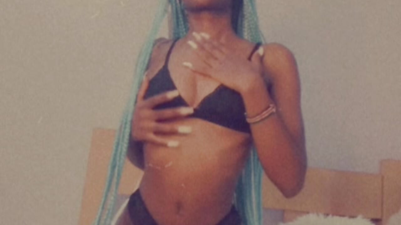 profile-intro-video-1703196818 – видео вебкам-модели Sweet_Vinkah